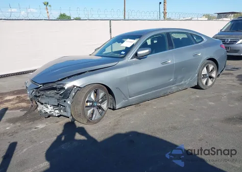 2023 BMW I4 Edrive40 z USA, uszkodzony, nr VIN WBY73AW03PFP69875